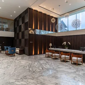 Hotel The Capital And